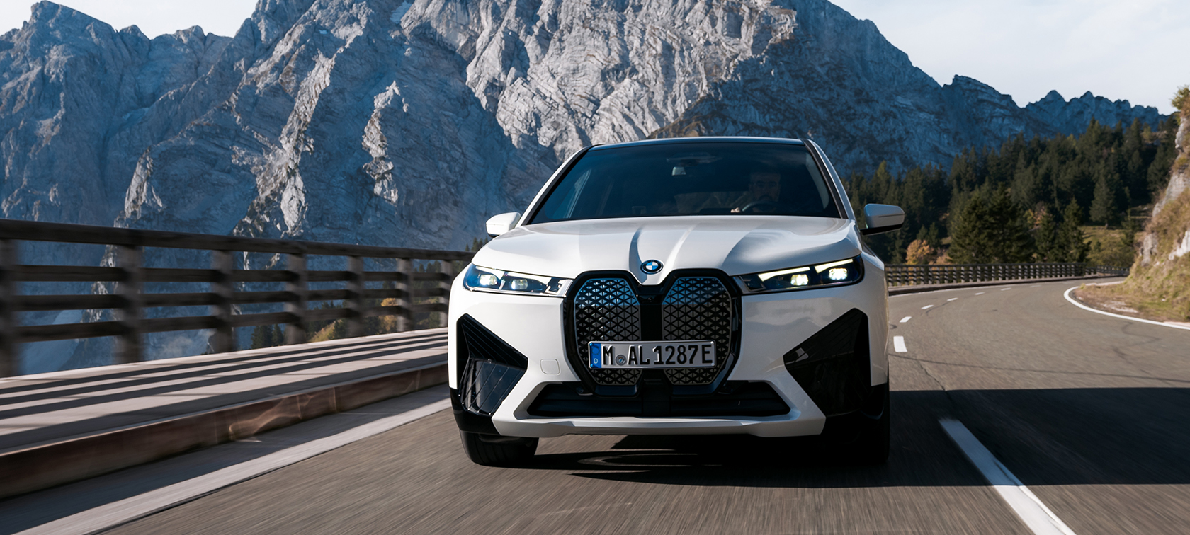 The All-Electric BMW iX